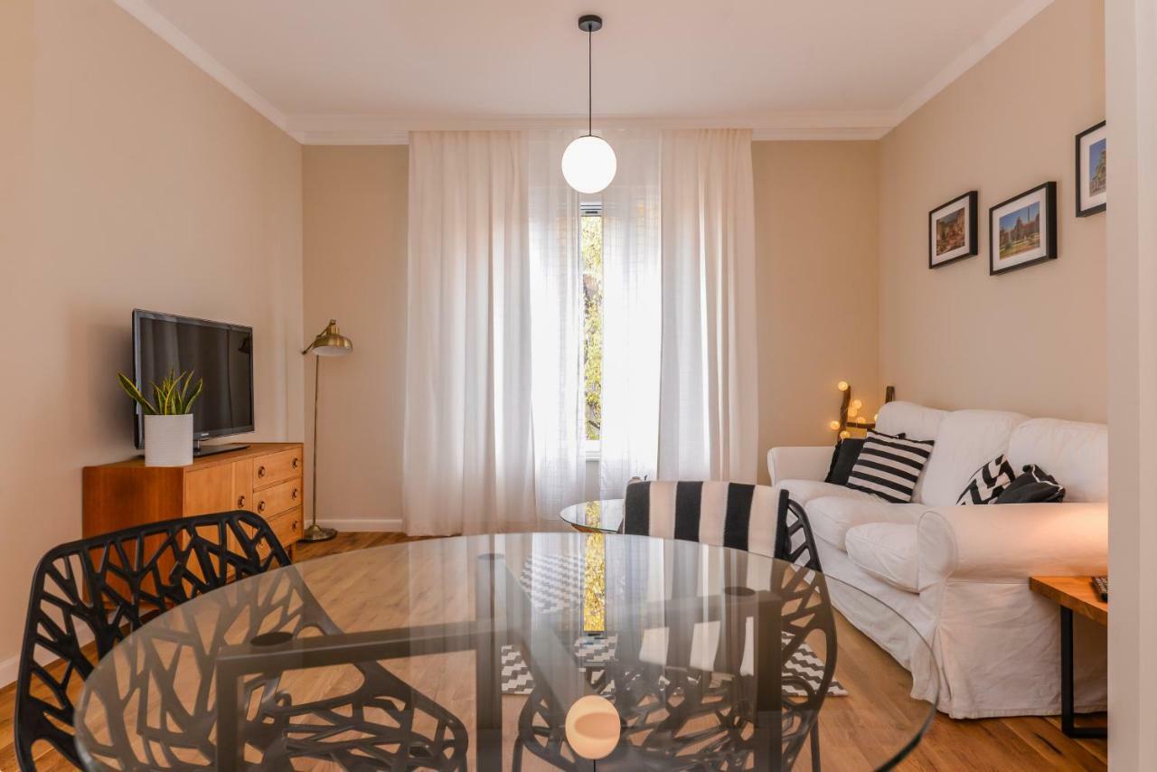 Cо́Coellie - Aesthetic 2Bd Apt Near National Palace By Flat Mаnager Szófia Kültér fotó
