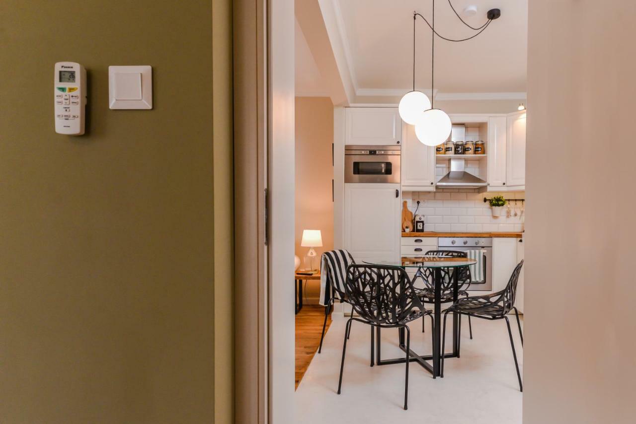 Cо́Coellie - Aesthetic 2Bd Apt Near National Palace By Flat Mаnager Szófia Kültér fotó