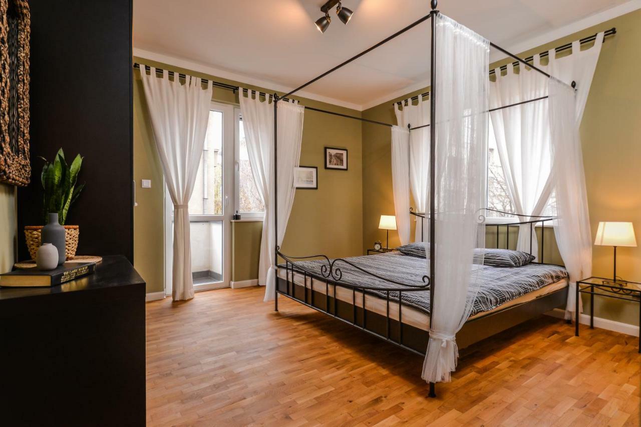 Cо́Coellie - Aesthetic 2Bd Apt Near National Palace By Flat Mаnager Szófia Kültér fotó